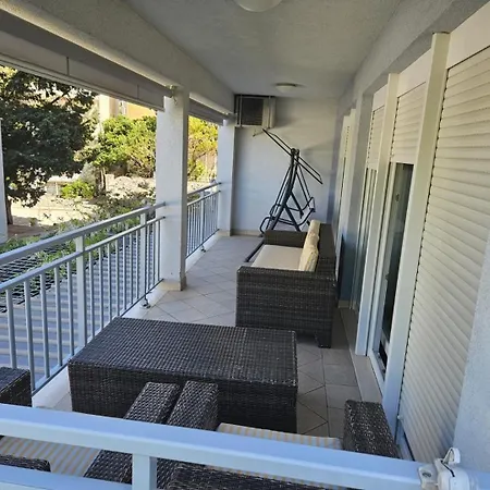 New! Coplex In Near The Sea 3*