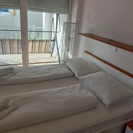 New! Coplex In Near The Sea Makarska