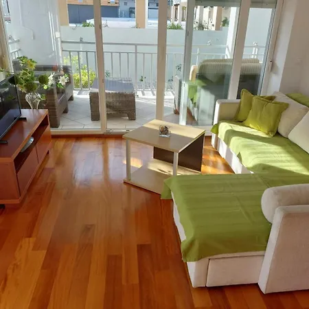 New! Coplex In Near The Sea 3* Makarska