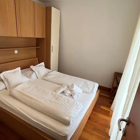 New! Coplex In Near The Sea